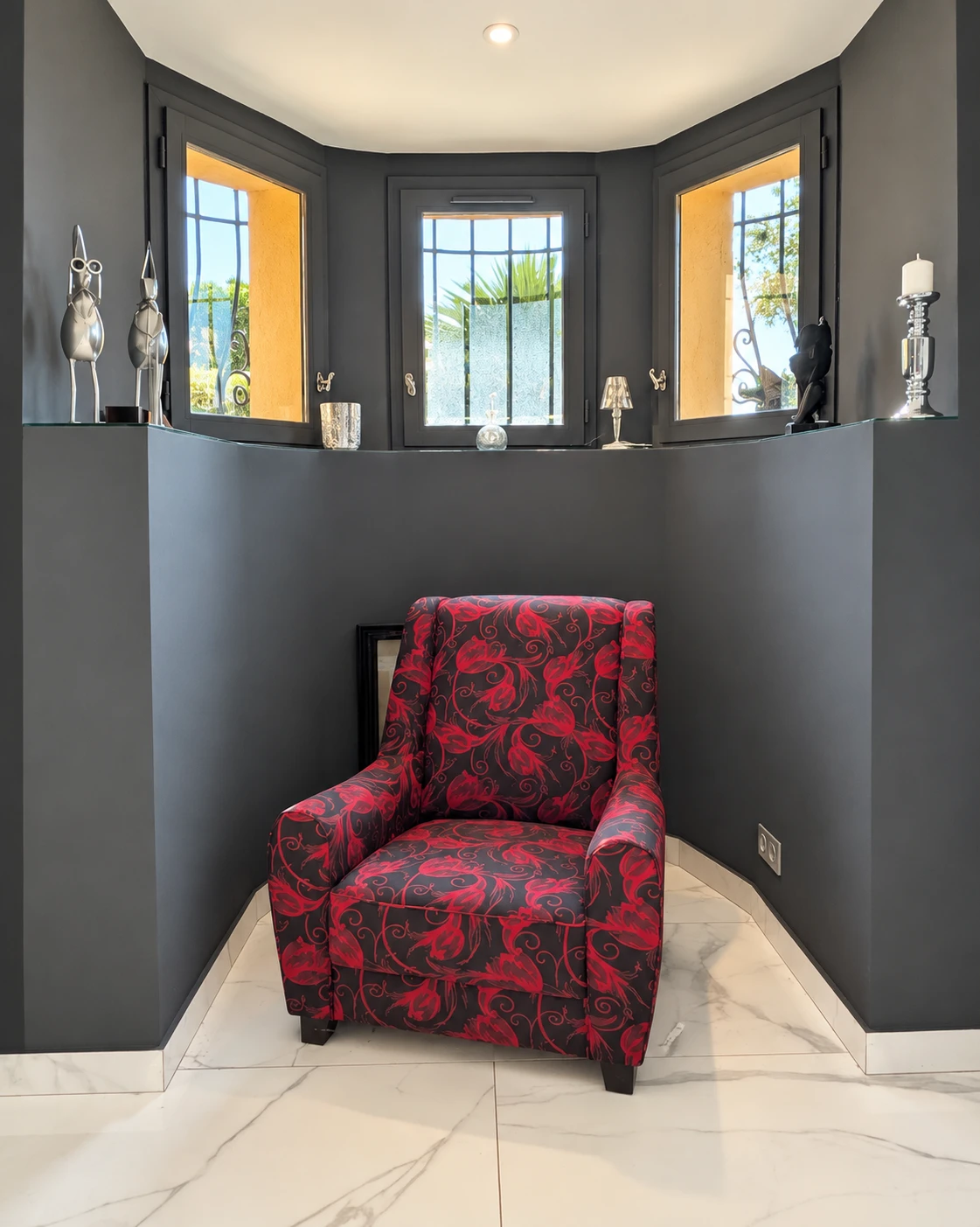 The red armchair corner
